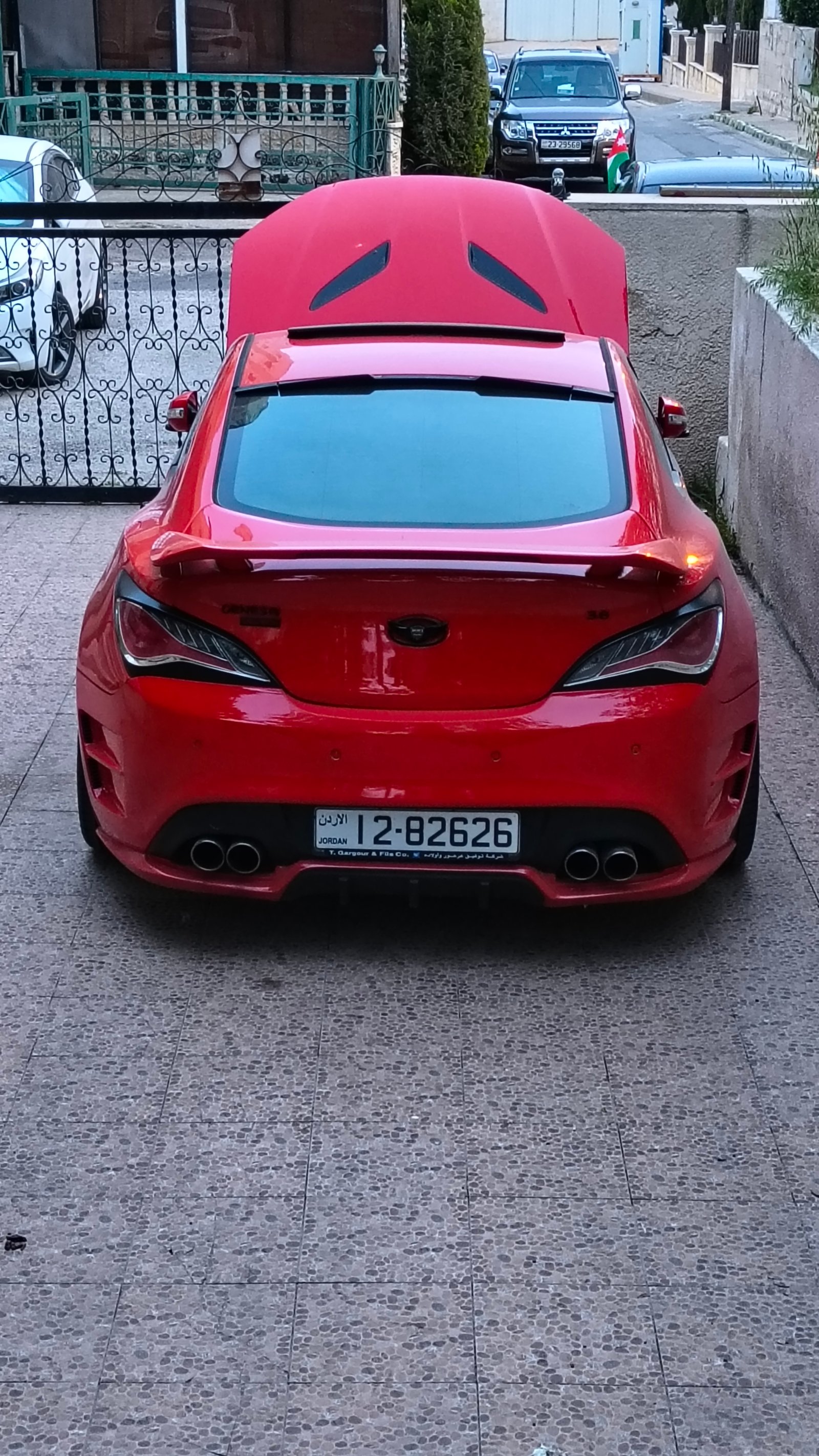 Hyundai  Genesis (2013)